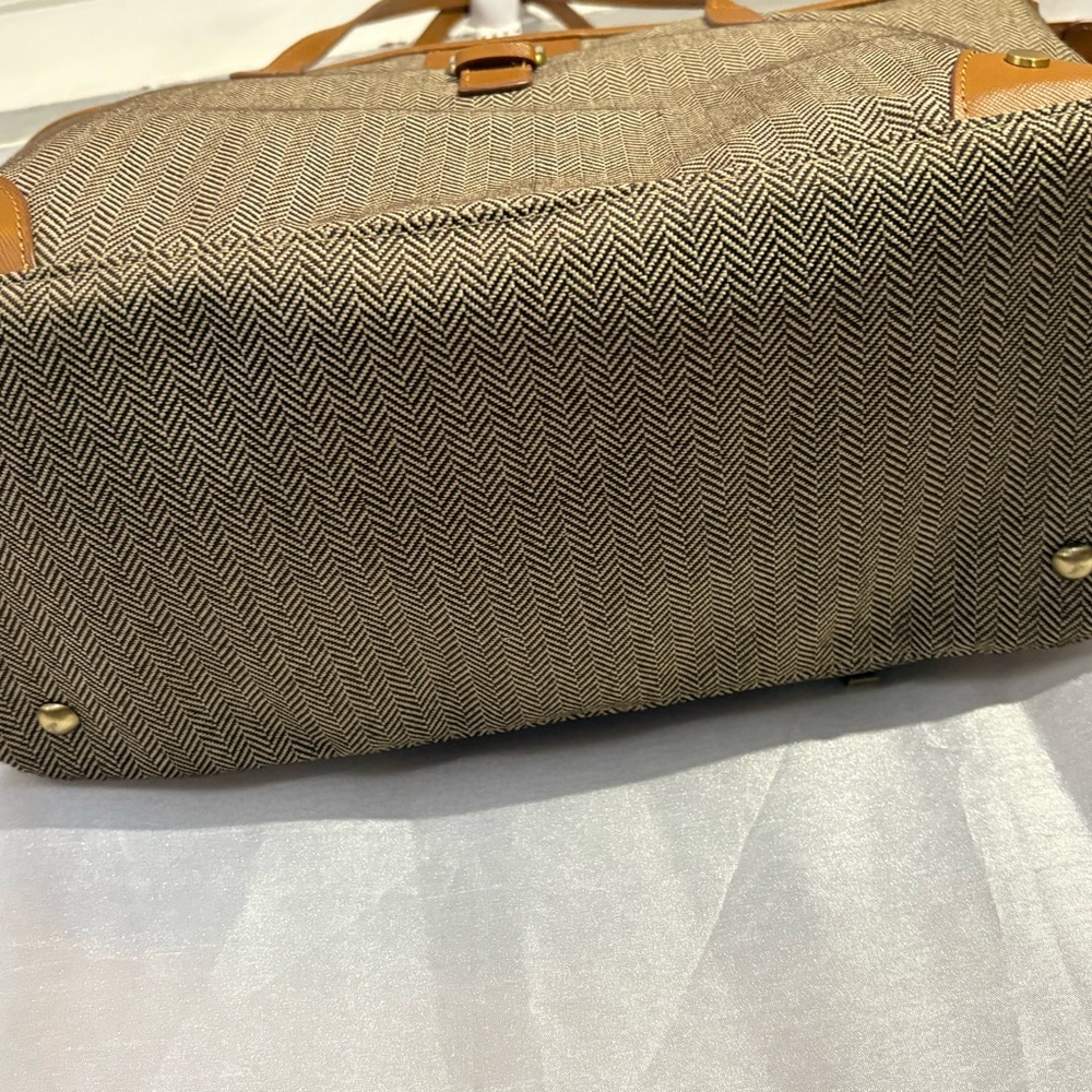 Hartmann Herringbone Luxe Elegant Brown and Tan Tote Bag - Picture 4 of 11